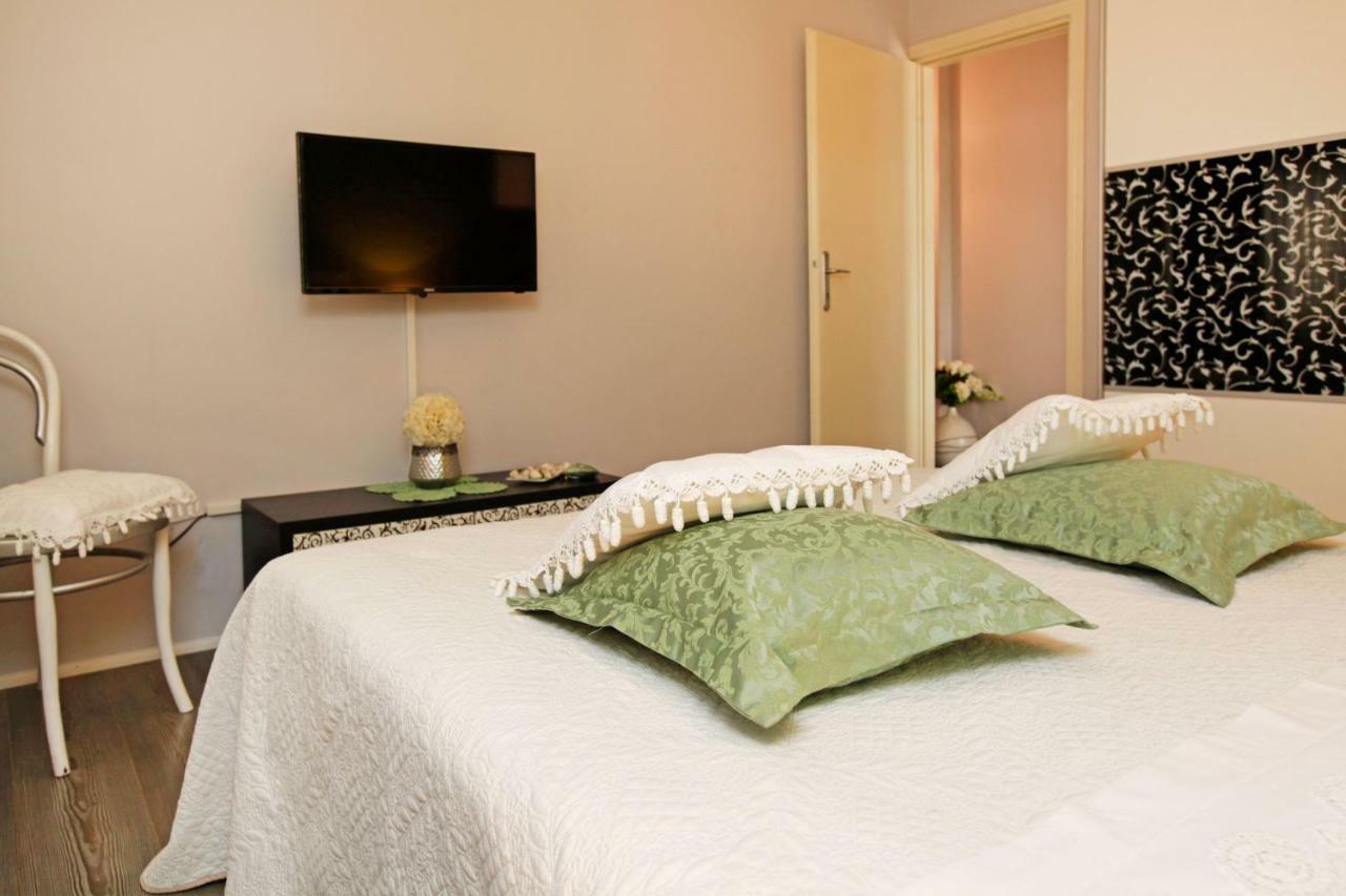 Apartment Ambroz Vela Luka Kültér fotó